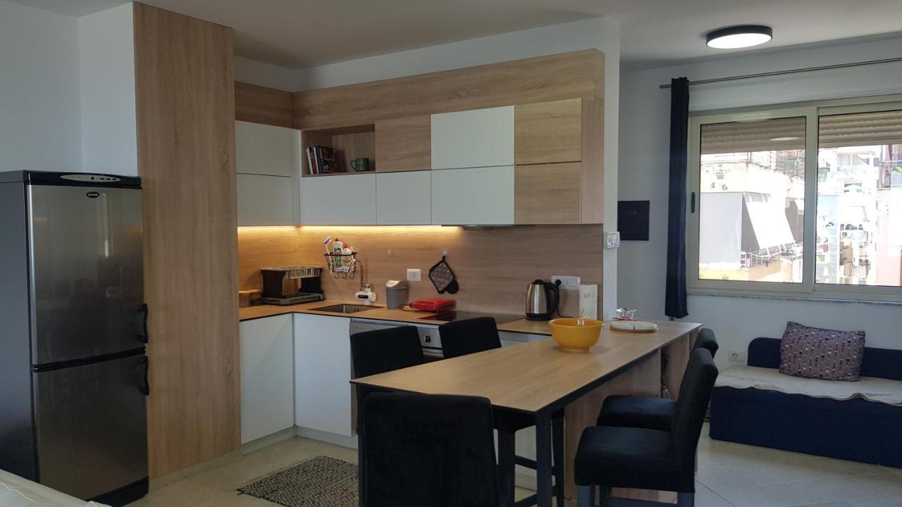 M&I Beach Apartment With Sea View Durres Exterior photo