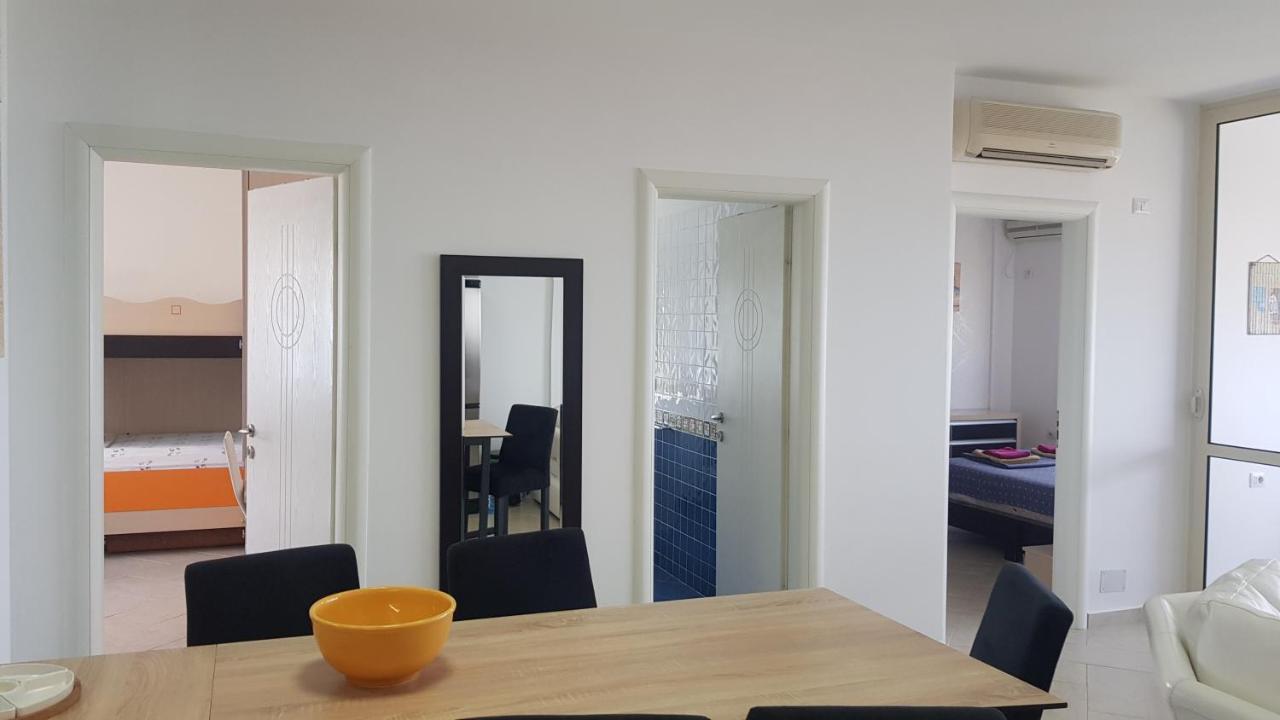 M&I Beach Apartment With Sea View Durres Exterior photo